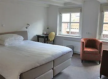 Hotel Brasserie De Nymph 3*